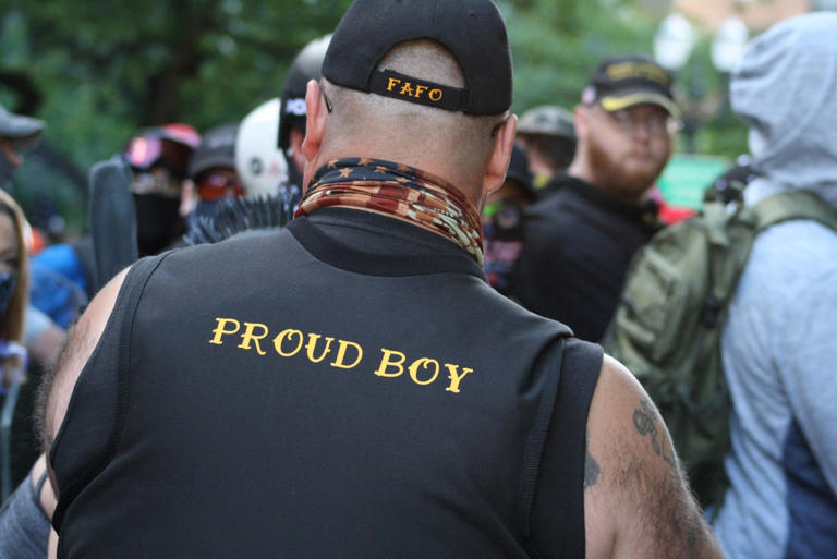 Antifa vs Proud Boys